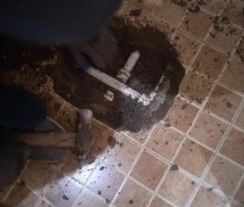 志丹卫生间漏水维修公司为您分享下卫生间渗水如何处理及注意事项